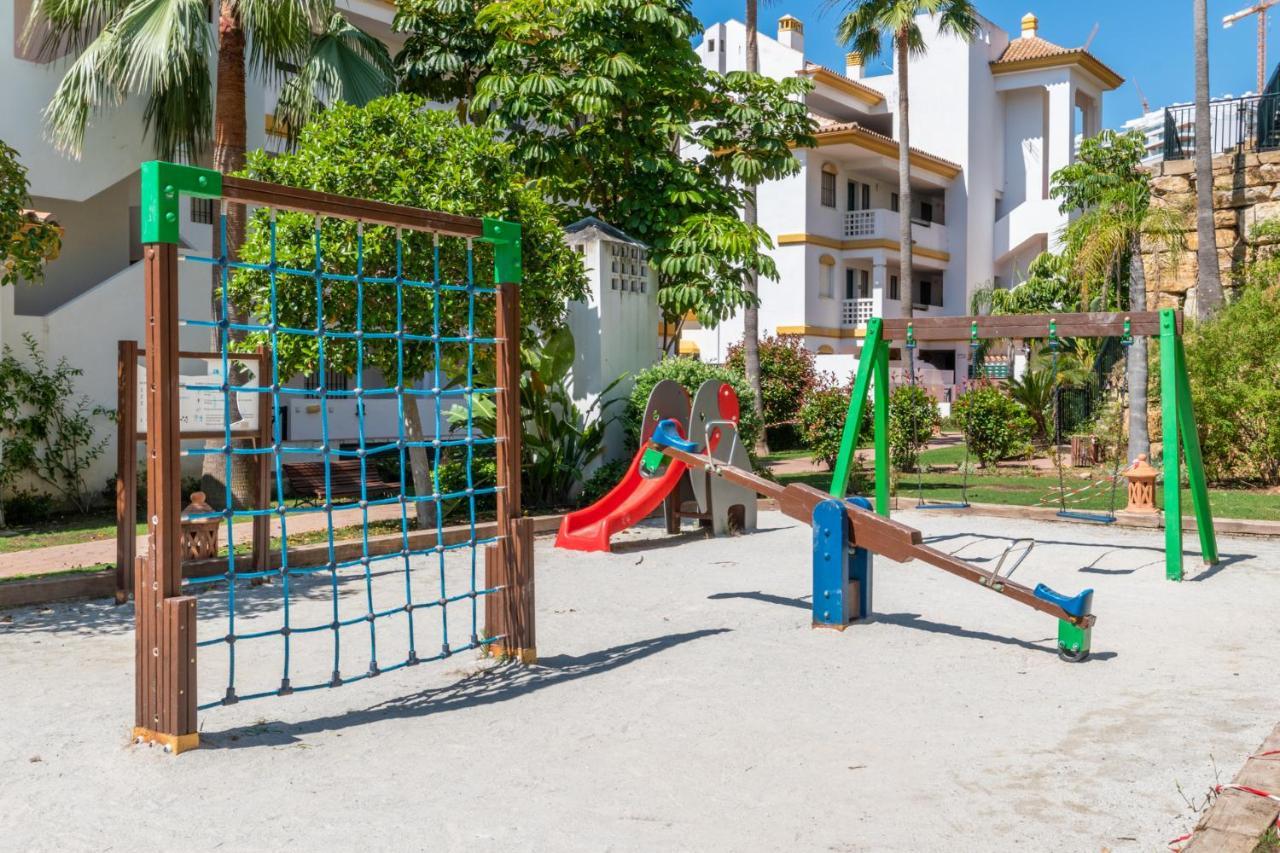 Apartmán 2Br Calanova Grand Golf - Wifi/Ac/Pool Màlaga Exteriér fotografie