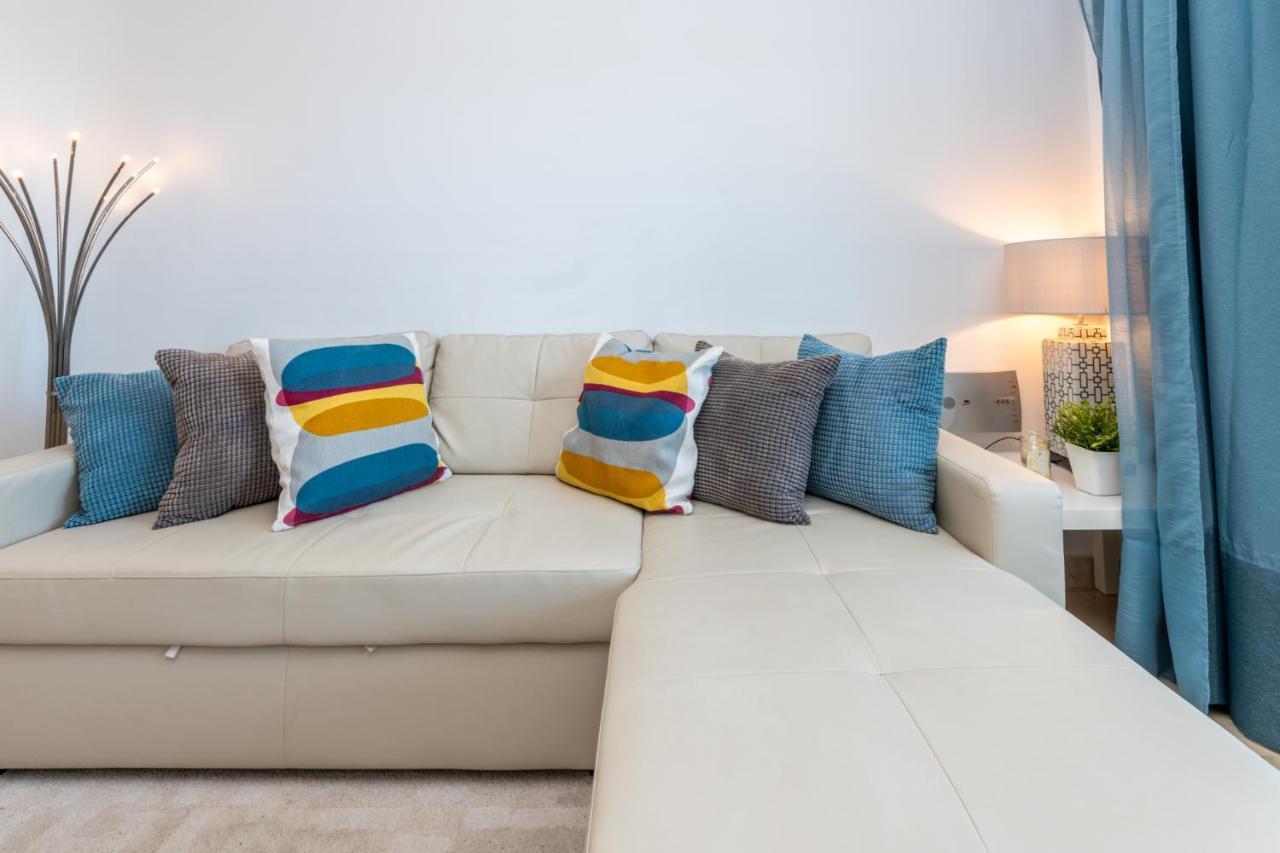 Apartmán 2Br Calanova Grand Golf - Wifi/Ac/Pool Màlaga Exteriér fotografie