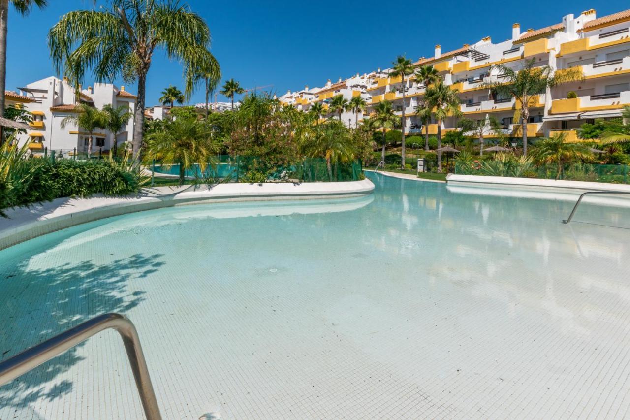 Apartmán 2Br Calanova Grand Golf - Wifi/Ac/Pool Màlaga Exteriér fotografie